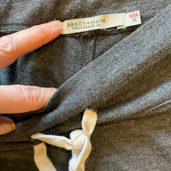 Abbot Main Lounge Set - Picture 4 of 4